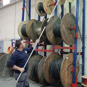 PERCHE DE DEROULEMENT DE QUEUE DE CABLES